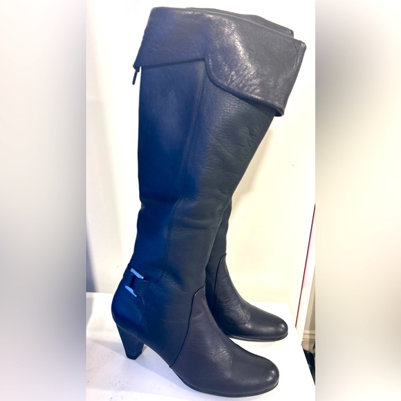 Authentic Colombian Leather Tall Knee-High Black Boots. JES Collection. Size 6 - Picture 2 of 4